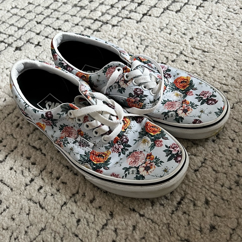 VANS- vintage blue floral women's vans size 8